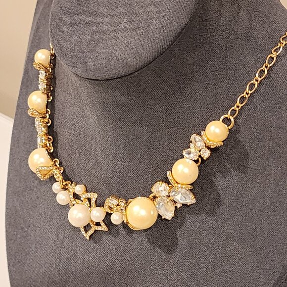 Brand New! KATE SPADE: Gold-Toned Flower| CZ|Glass|Crystal| Pearl Necklace - Picture 3 of 6